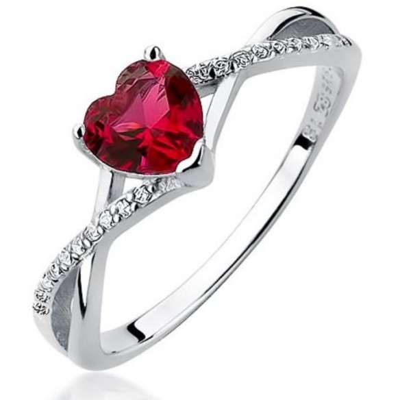 Prsten stříbrný Srdce Ruby
